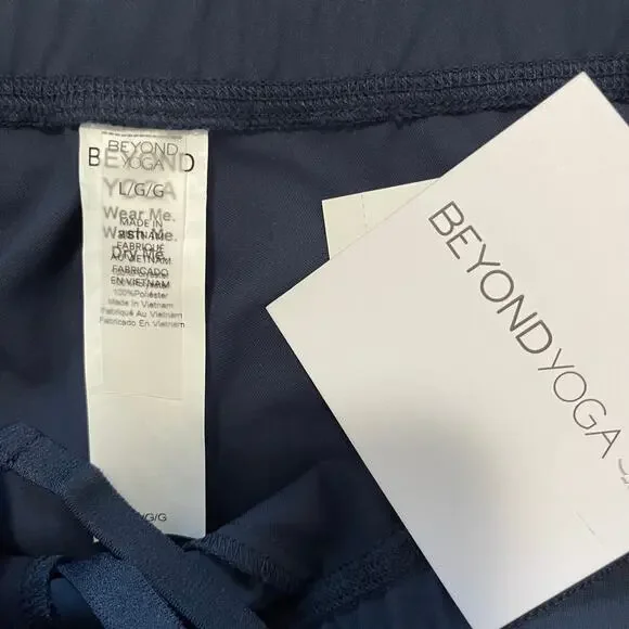 New Beyond Yoga City Chic Wide Leg Cargo Pant in Color NCNVY (Navy) - Size L - Picture 6 of 7